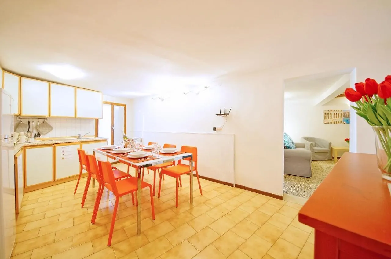 Campo San Polo Apartment Rialto Venice