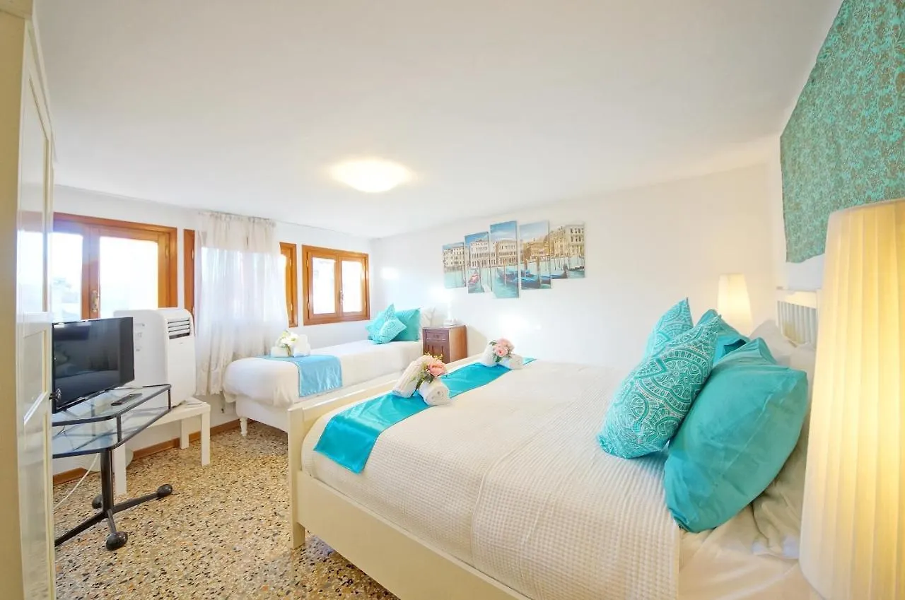 Campo San Polo Apartment Rialto Venice 0*,  Italy