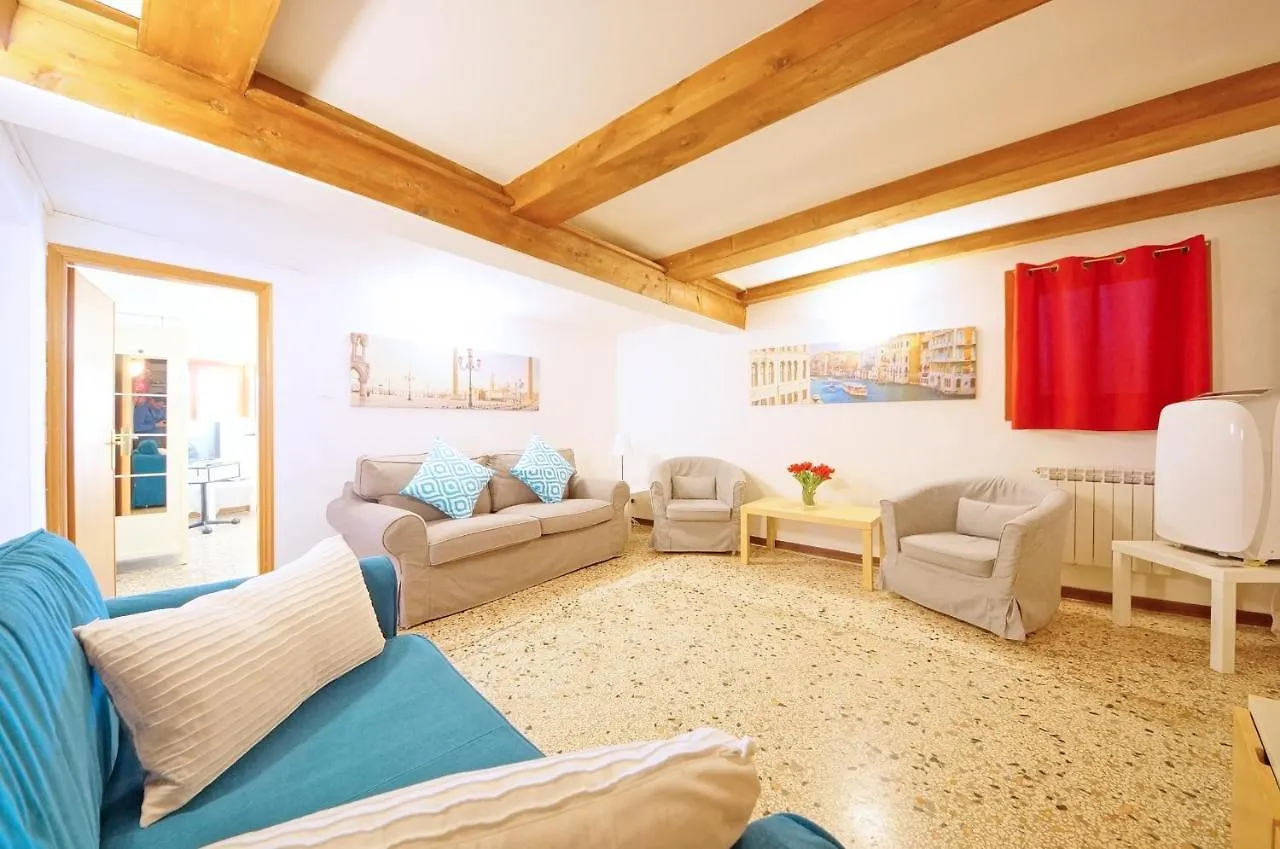 Campo San Polo Apartment Rialto Venice 0*,  Italy